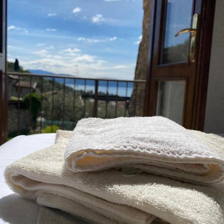 Agora' Home Gardone Riviera Exterior foto